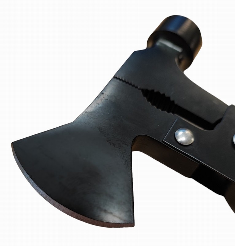 Camping WARRIOR Multi Tool in Holster - Image 4