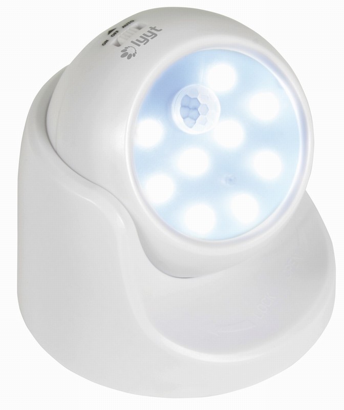 Light Sensor Operated LED White IP44 3xAAA Req.