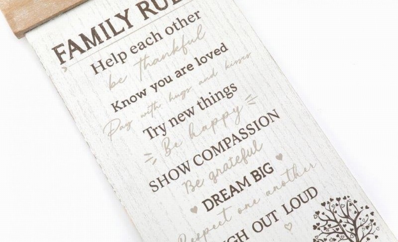 Wall Plaquue FAMILY RULES 50x25cm - Image 3