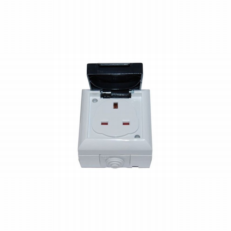 Socket 1gang Unswitched IP54