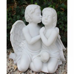 Garden Ornament CHERUBS KISSING LARGE WHITE Colour 25cm