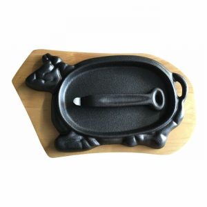 Sizzler Plate Cast Iron Cow & Wood Base 22x14cm