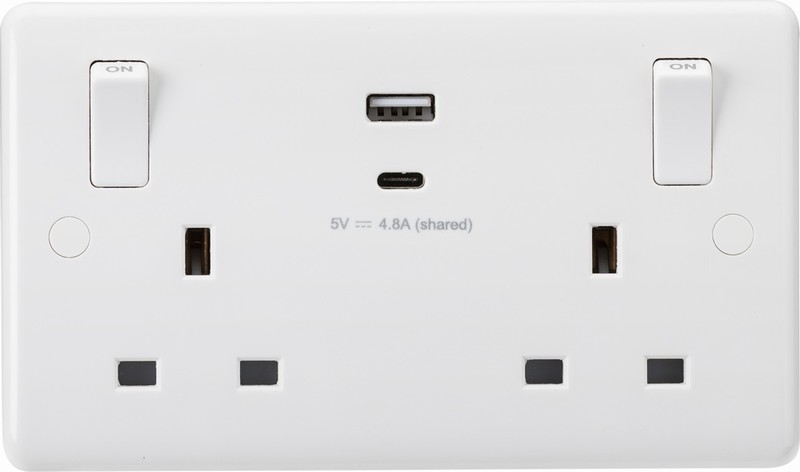 13A 2G SP Switched Socket with Dual USB A+C (5V DC 4.8A shared)