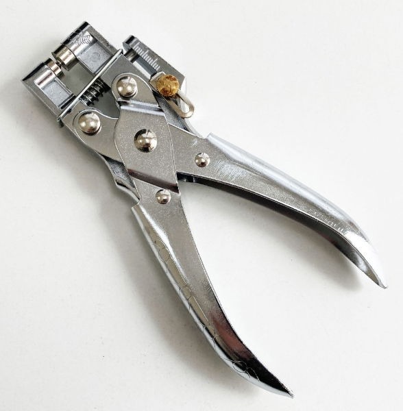 Plier Eyelet Heavy Duty & Eyelets x100